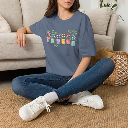 Suitcase Garland T-Shirt — Cute Luggage Line Graphic Tee for Travelers
