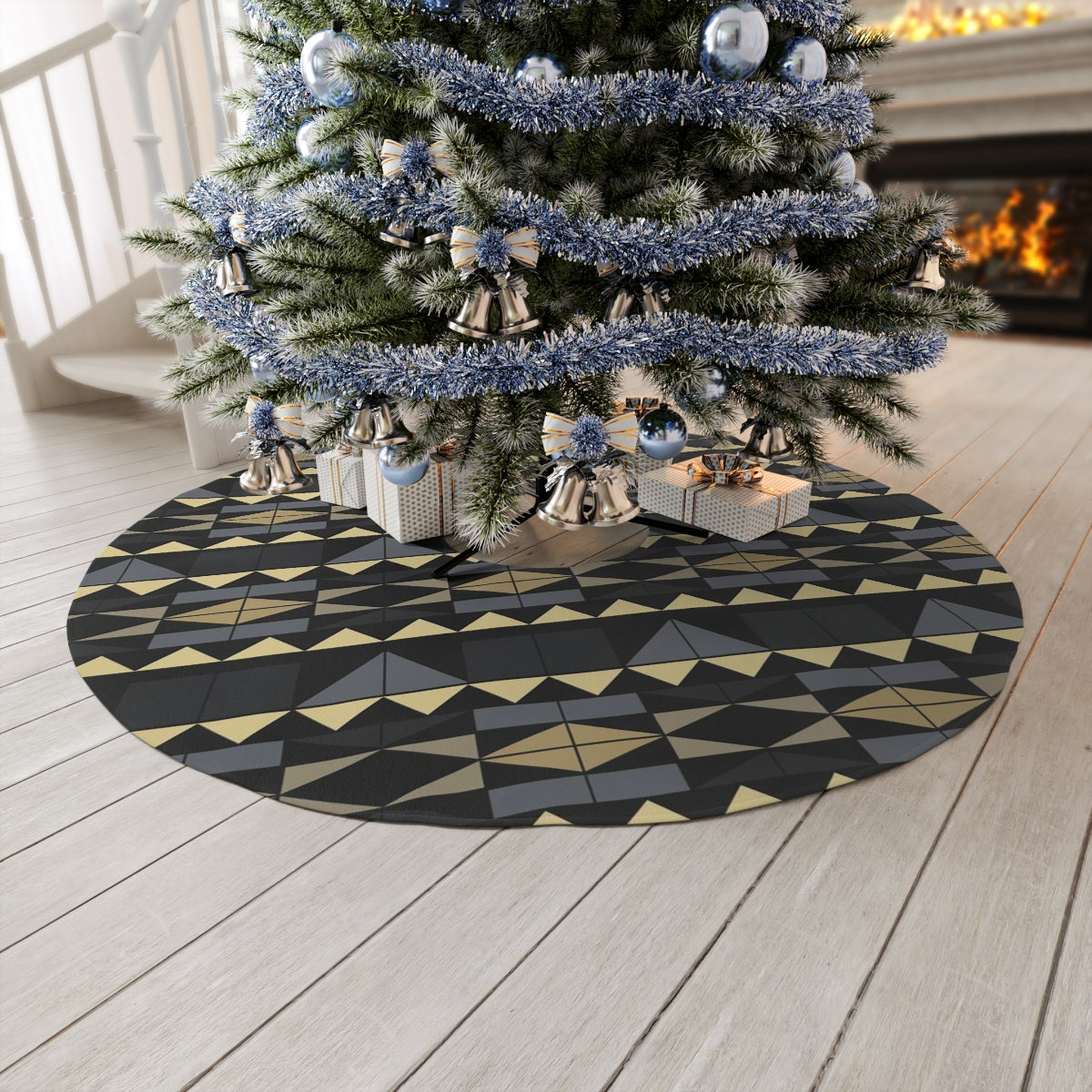 Bulkhead Round Tree Skirt